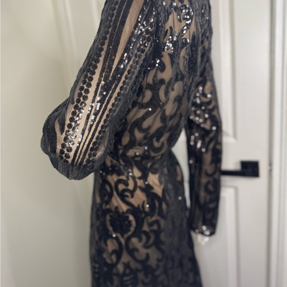 Miss Ord Elegant Black Sequin Evening Gown - Picture 6 of 13